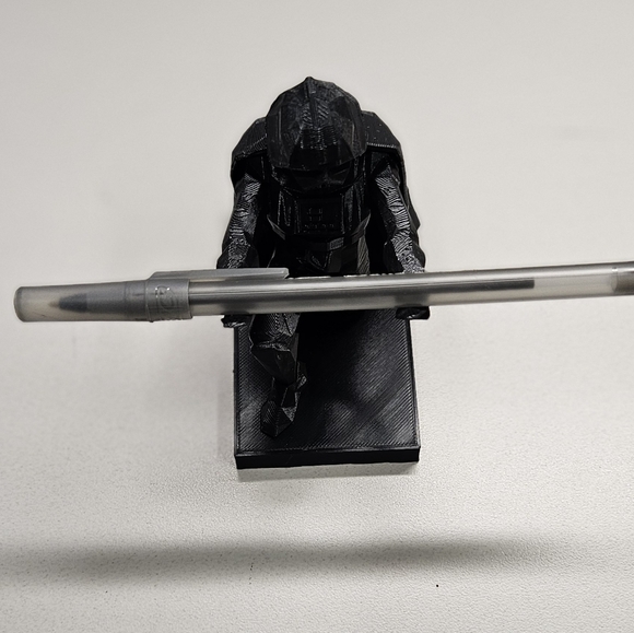 Darth Vader Pen/Cellphone holder - Picture 4 of 6
